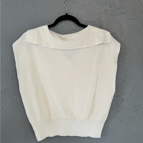 New With Tags Pink Rose size medium blizzard white sleeveless sweater - Picture 2 of 2